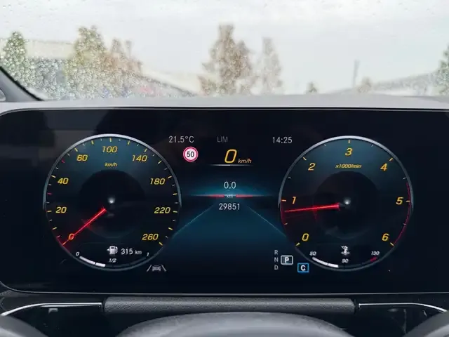 Mercedes-Benz GLA 200