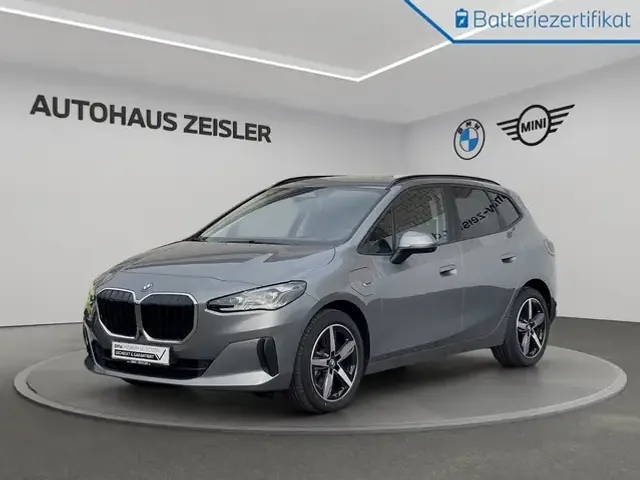 BMW 230