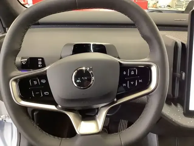 Volvo EX30
