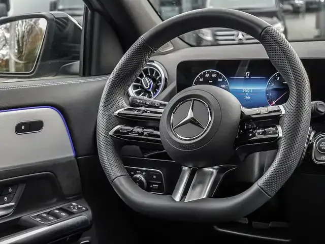 Mercedes-Benz GLA 180