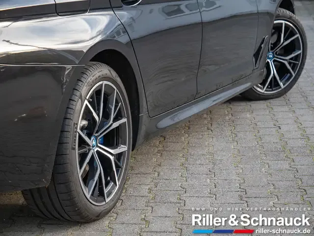 BMW 545