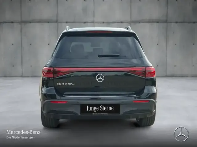 Mercedes-Benz EQB 250