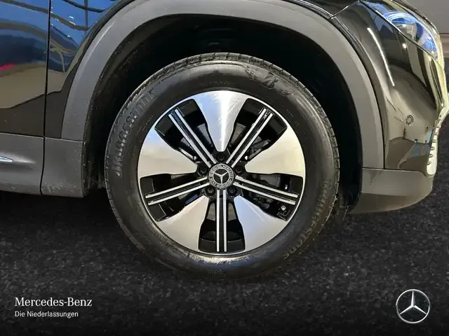 Mercedes-Benz EQB 250
