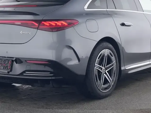Mercedes-Benz EQE 500