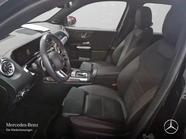 Mercedes-Benz EQB 300