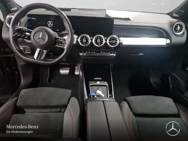 Mercedes-Benz EQB 300