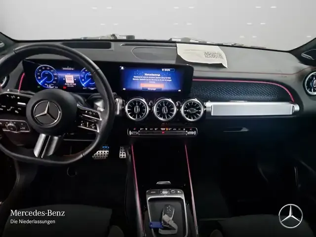 Mercedes-Benz EQB 300