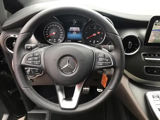 Mercedes-Benz V 300