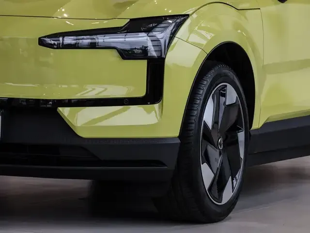 Volvo EX30