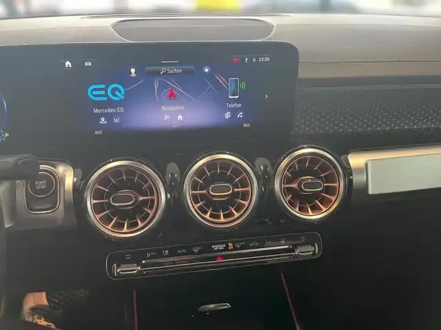 Mercedes-Benz EQB 300