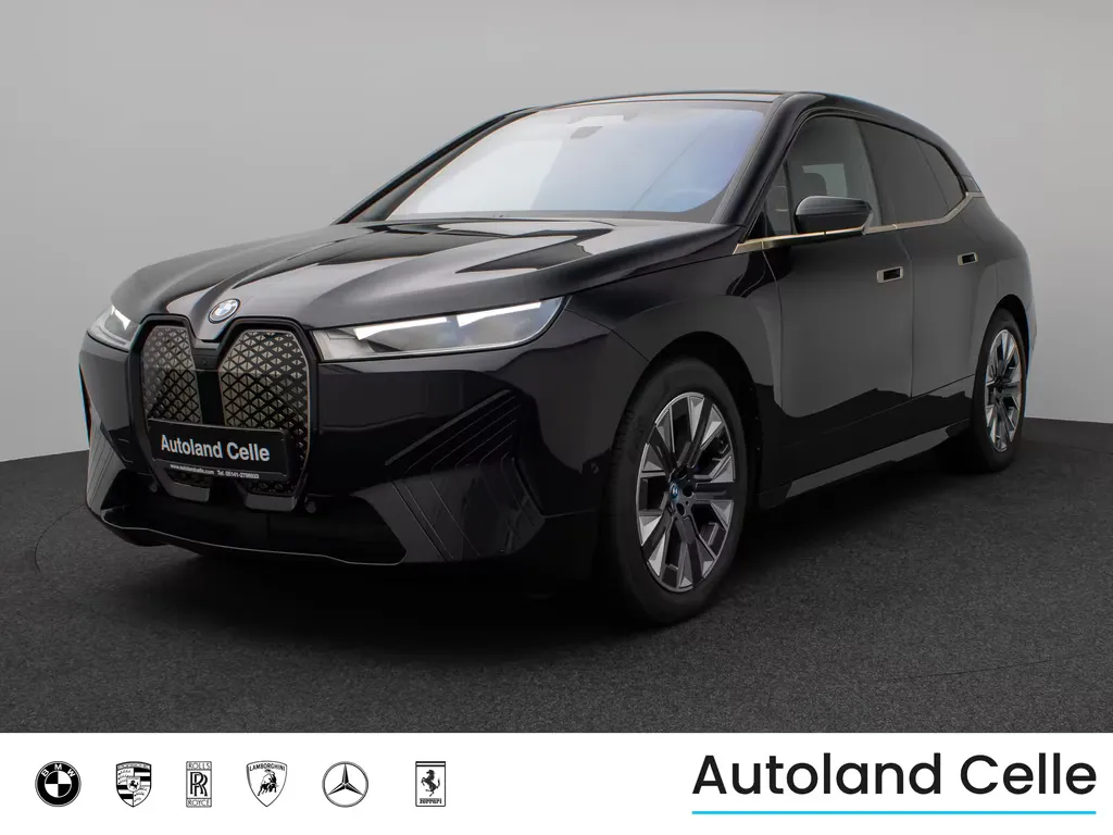 BMW iX