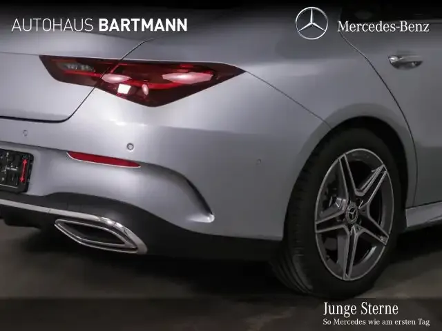 Mercedes-Benz CLA 200