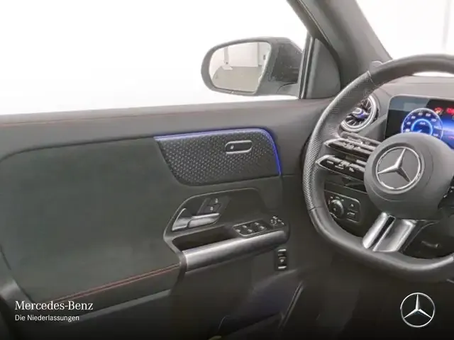 Mercedes-Benz EQA 300