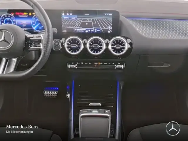 Mercedes-Benz EQA 300