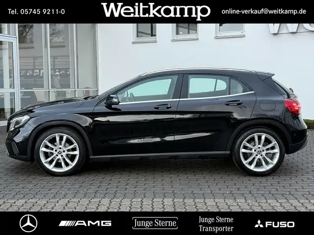 Mercedes-Benz GLA 200