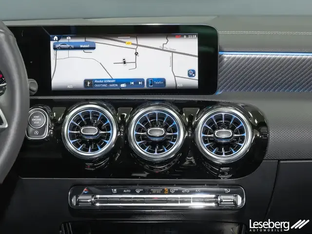 Mercedes-Benz CLA 180