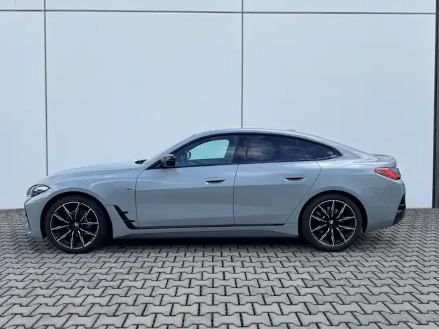 BMW 440