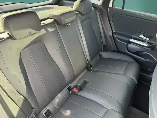 Mercedes-Benz GLA 220