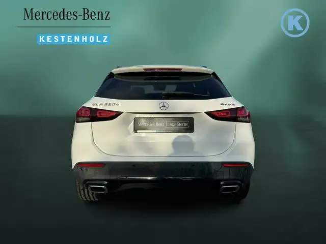 Mercedes-Benz GLA 220