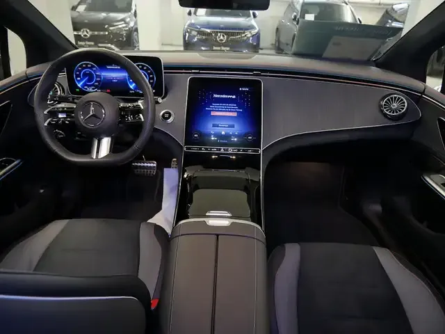 Mercedes-Benz EQE 300