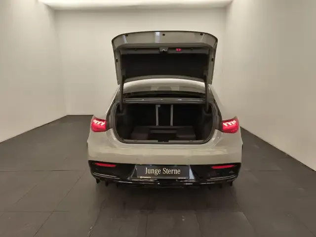 Mercedes-Benz EQE 350