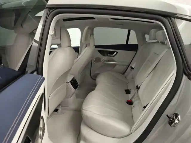 Mercedes-Benz EQE 350