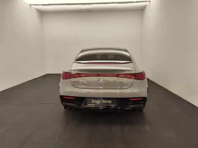 Mercedes-Benz EQE 350