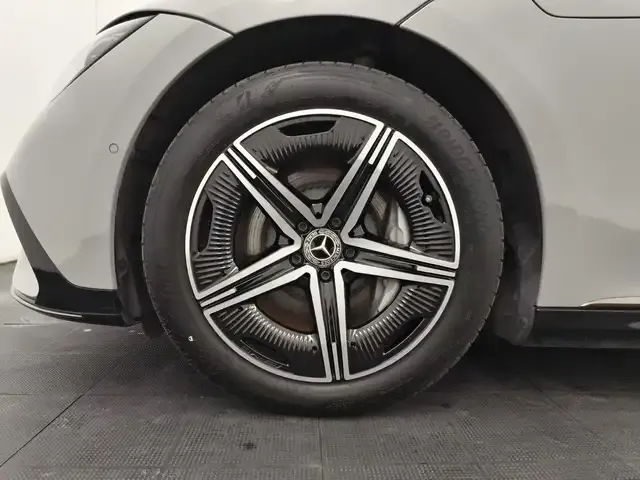 Mercedes-Benz EQE 350