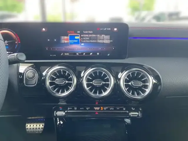 Mercedes-Benz CLA 250