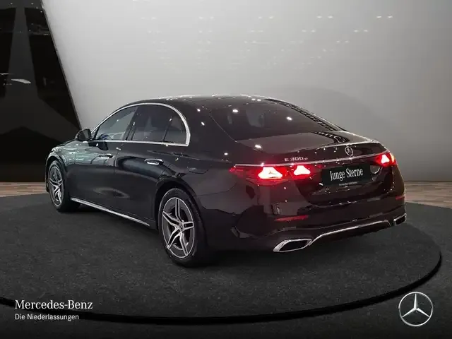 Mercedes-Benz E 300