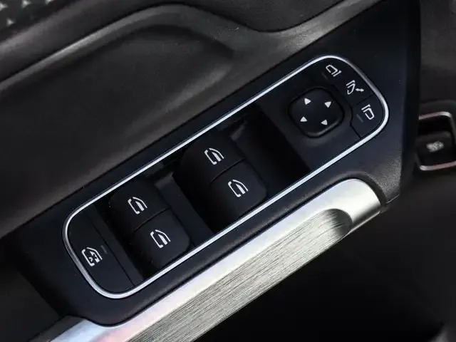 Mercedes-Benz EQB 300