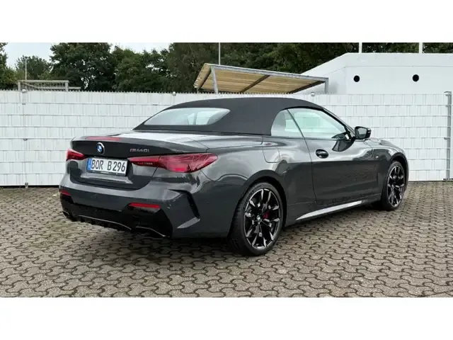 BMW 440