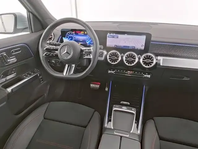 Mercedes-Benz EQB 300