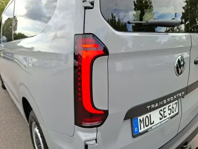 Volkswagen T7 Transporter