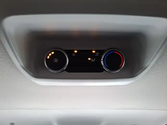 Volkswagen T7 Transporter