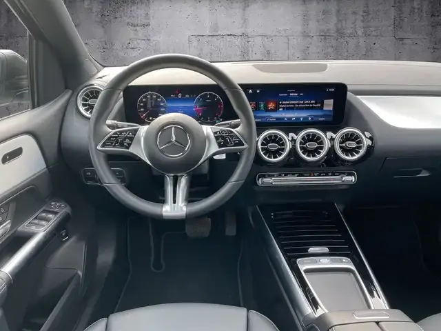 Mercedes-Benz B 220
