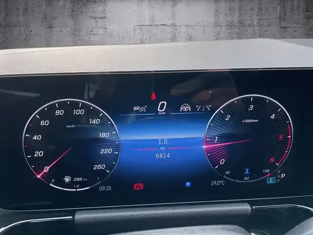 Mercedes-Benz B 220