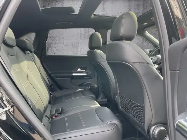Mercedes-Benz B 220