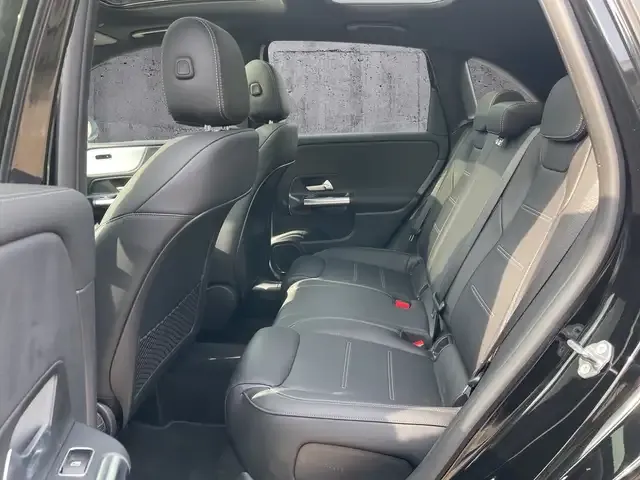 Mercedes-Benz B 220