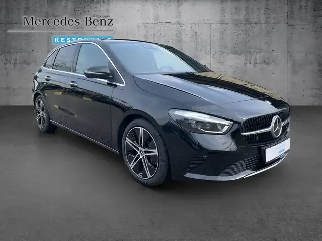 Mercedes-Benz B 220