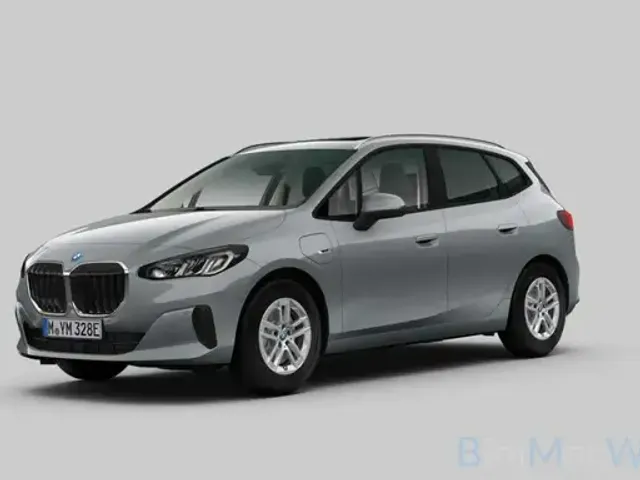 BMW 225