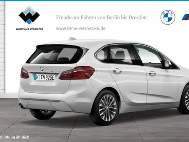 BMW 225