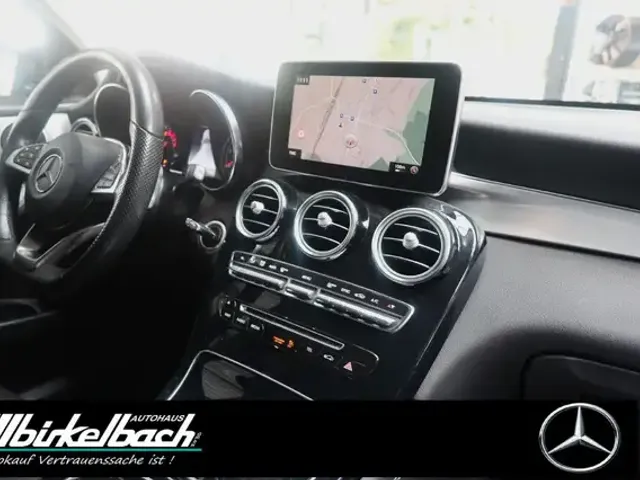 Mercedes-Benz GLC 220