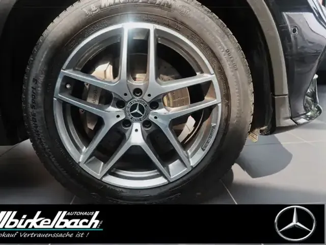 Mercedes-Benz GLC 220