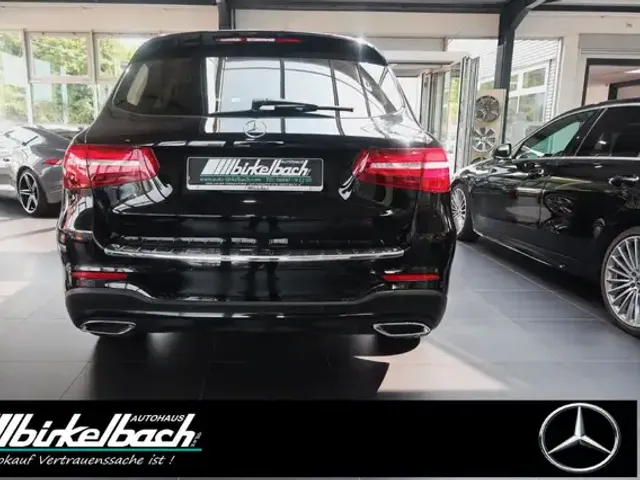 Mercedes-Benz GLC 220