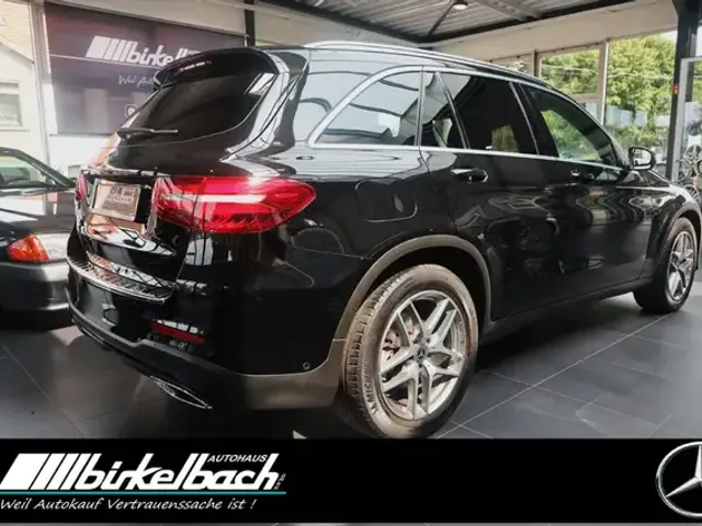 Mercedes-Benz GLC 220