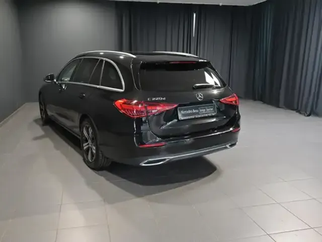 Mercedes-Benz C 220