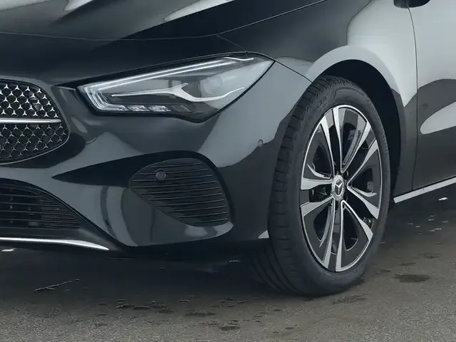 Mercedes-Benz CLA 180