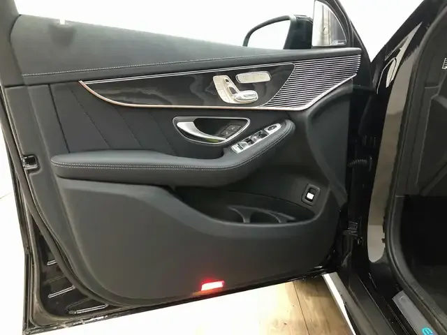 Mercedes-Benz EQC 400