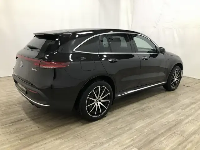 Mercedes-Benz EQC 400